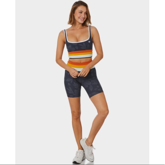 🔥🔥RIP CURL - HEAT WAVE SHORT🔥🔥 - Picture 3 of 9